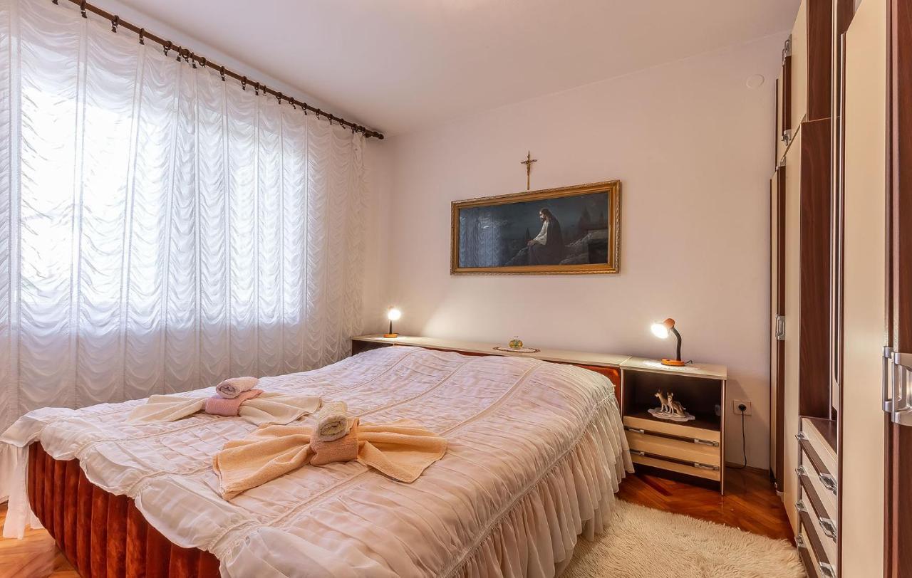 Irena Apartamento Poreč Exterior foto